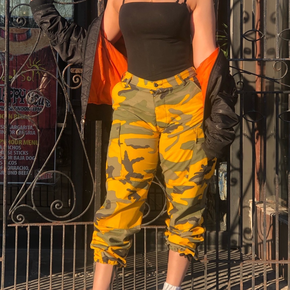 Cargo pants - Picture 3 of 3